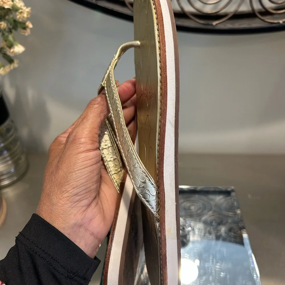 Coach Metallic Gold Logo-Embossed Thong Sandals - Picture 4 of 5